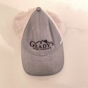 Gradys great outdoors baseball cap gray and white